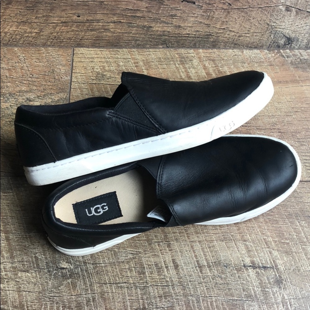 Women’s leather Ugg sneakers